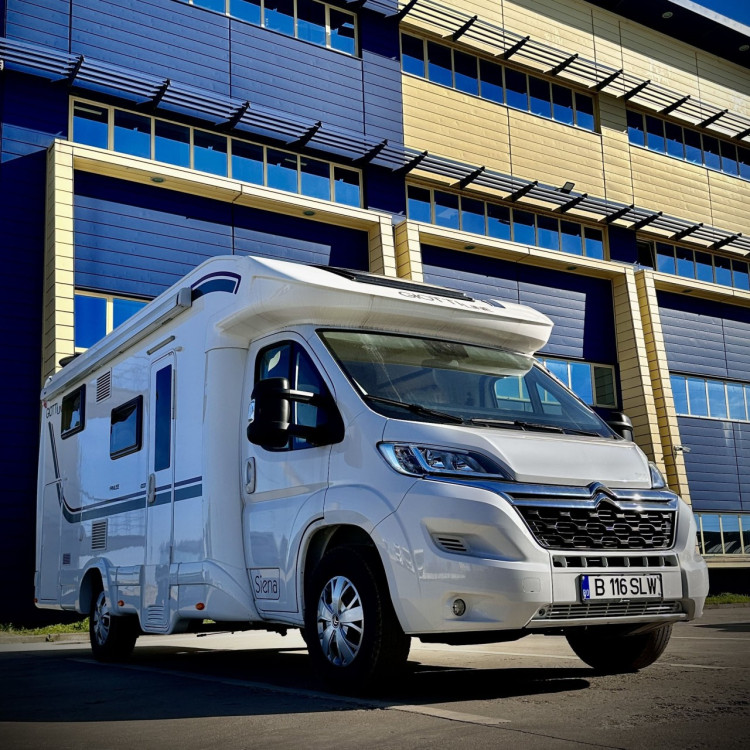 Imagine Autorulota de inchiriat FAMILY Plus Ravicamper Giottiline Siena 385